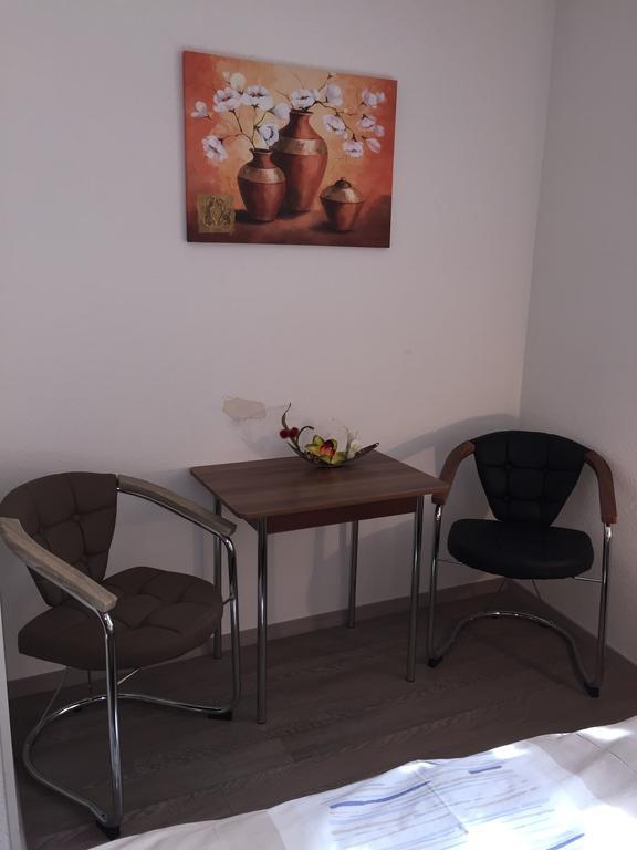 Hotel Zur Dorfschaenke Klotten Εξωτερικό φωτογραφία