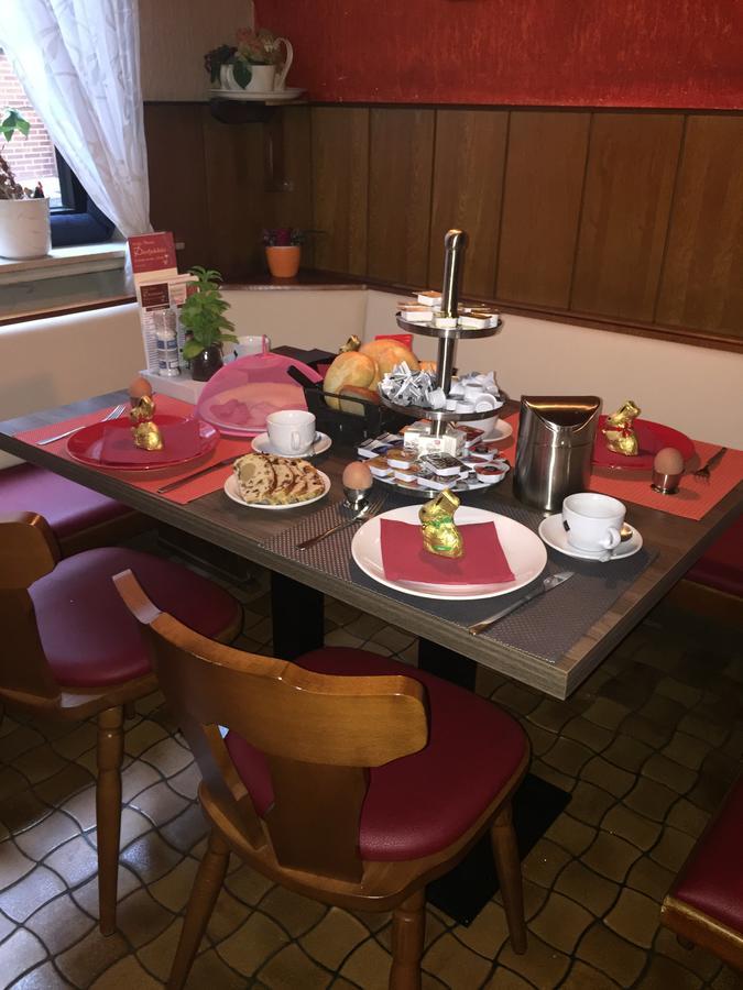 Hotel Zur Dorfschaenke Klotten Εξωτερικό φωτογραφία