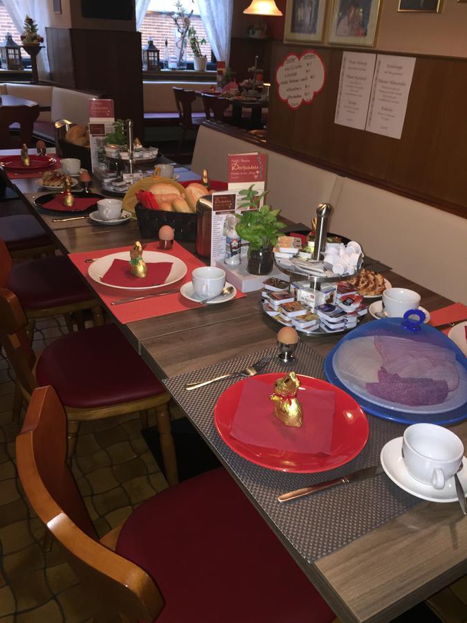 Hotel Zur Dorfschaenke Klotten Εξωτερικό φωτογραφία