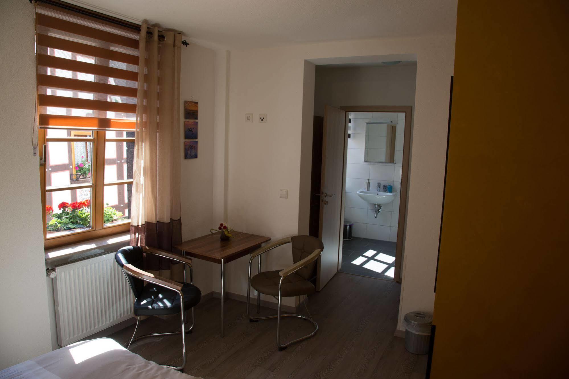 Hotel Zur Dorfschaenke Klotten Εξωτερικό φωτογραφία